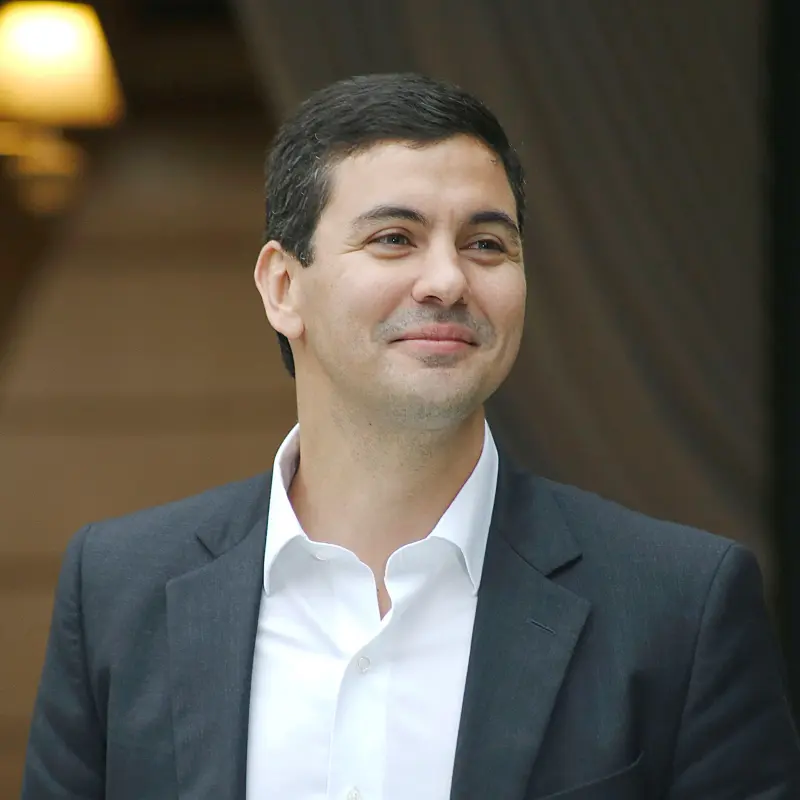 Santiago Peña, President